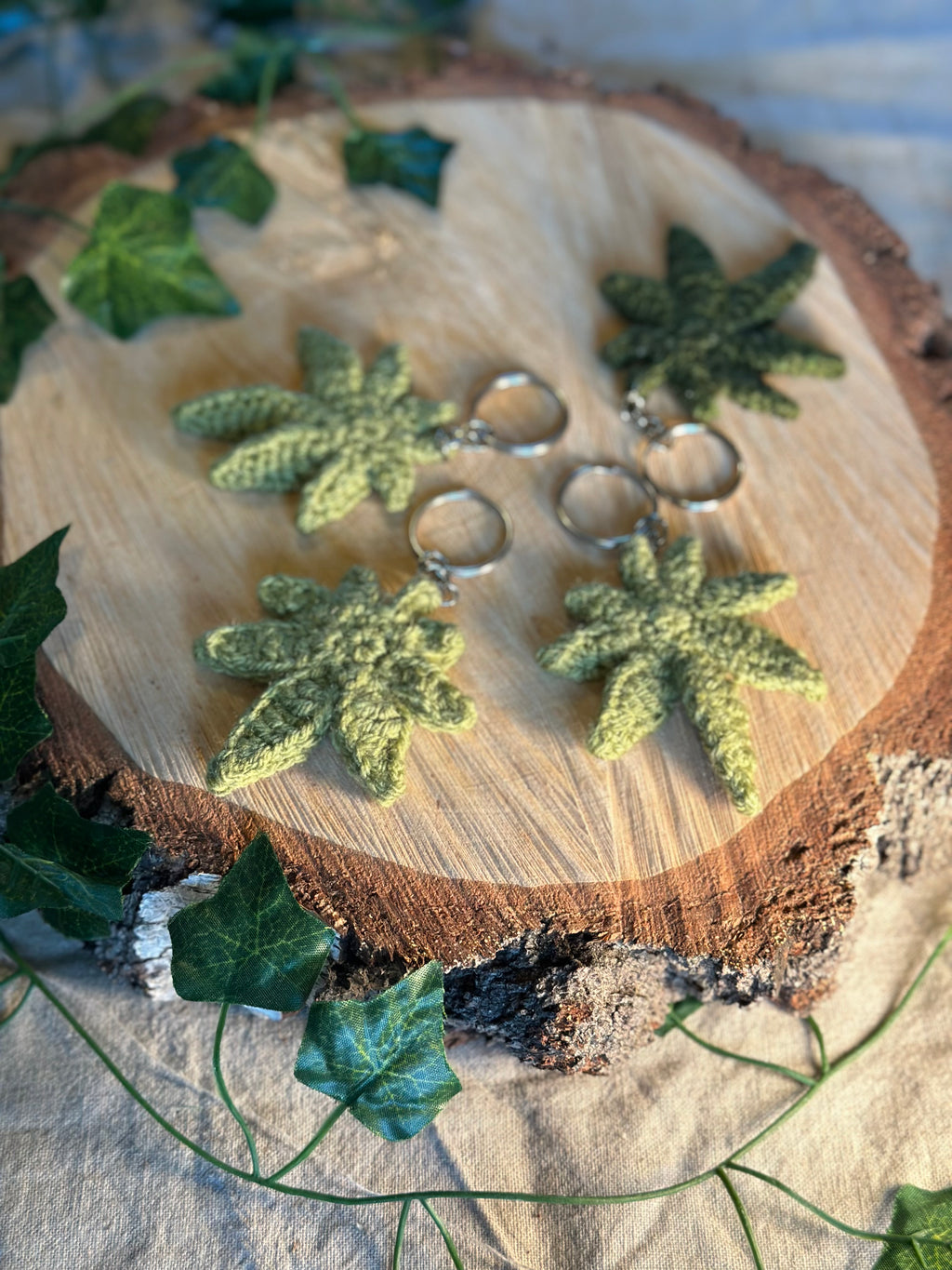 420 Canna Leaf Keyrings