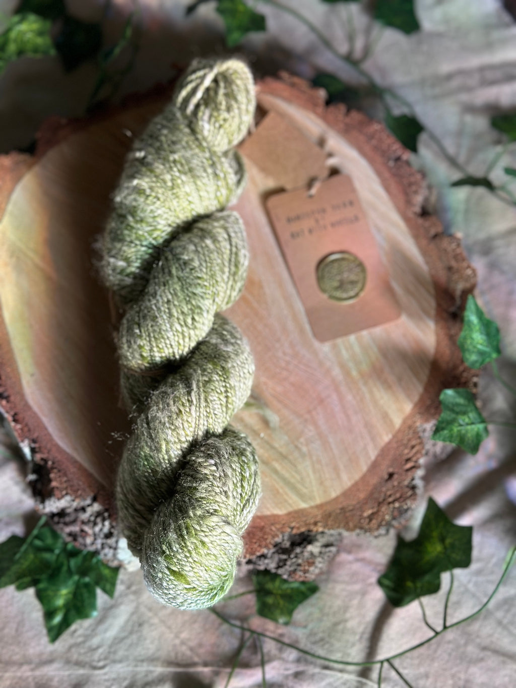 Silver sour *sparkle* - Hand-spun sport yarn