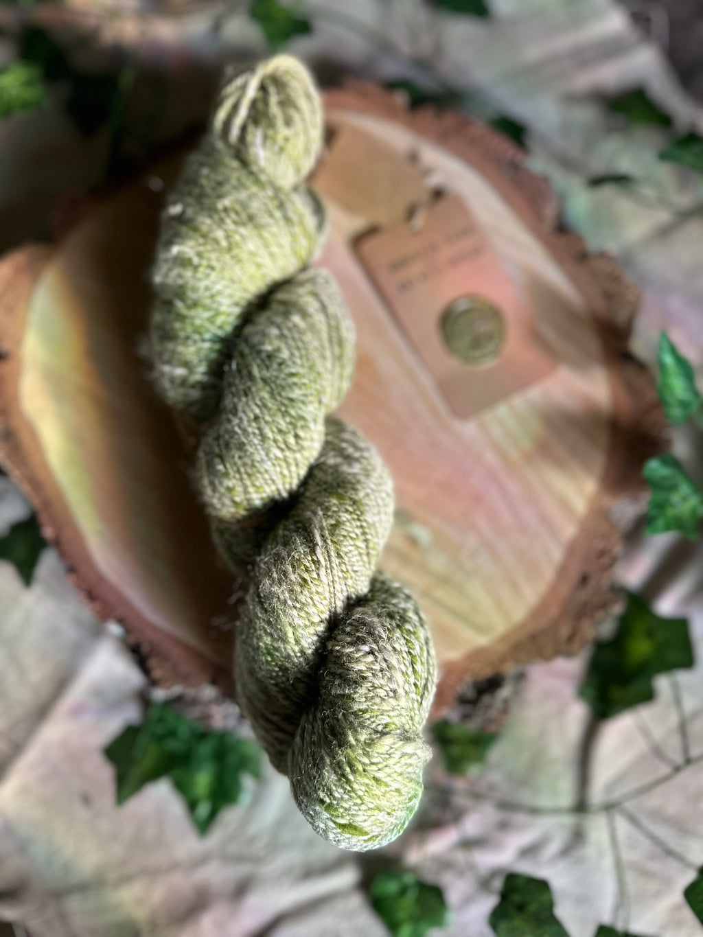 Silver sour *sparkle* - Hand-spun sport yarn