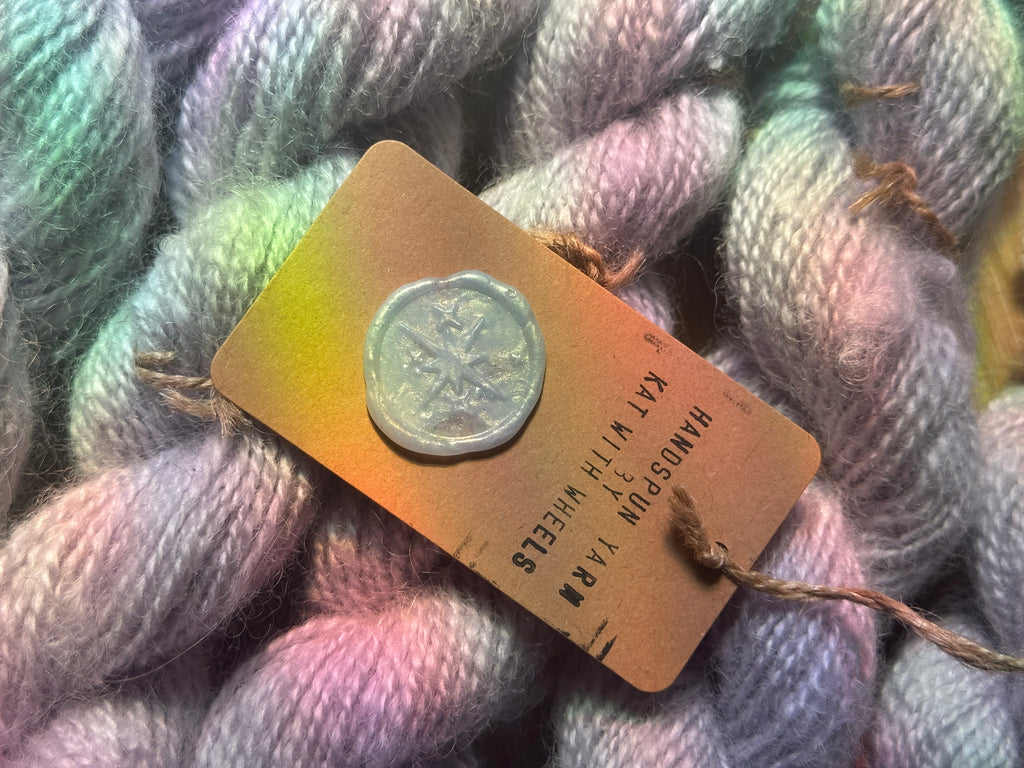 ‘Sweater quantity’ / full batch 473g handspun silver / lilac yarn in colourway: Parma violets