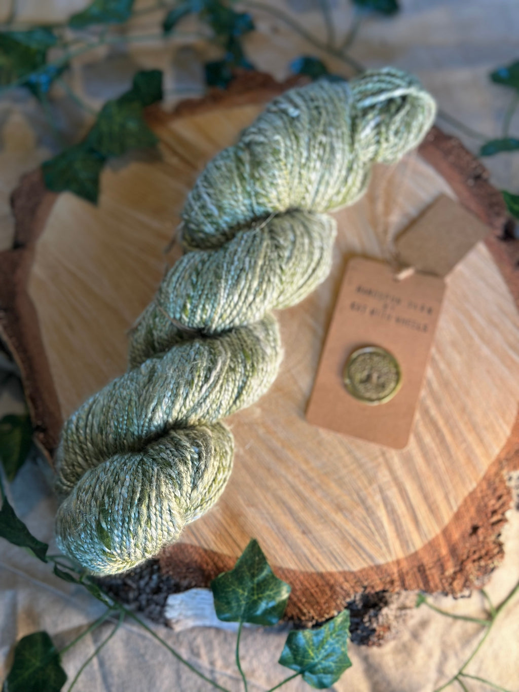 Silver sour *sparkle* - Hand-spun sport yarn