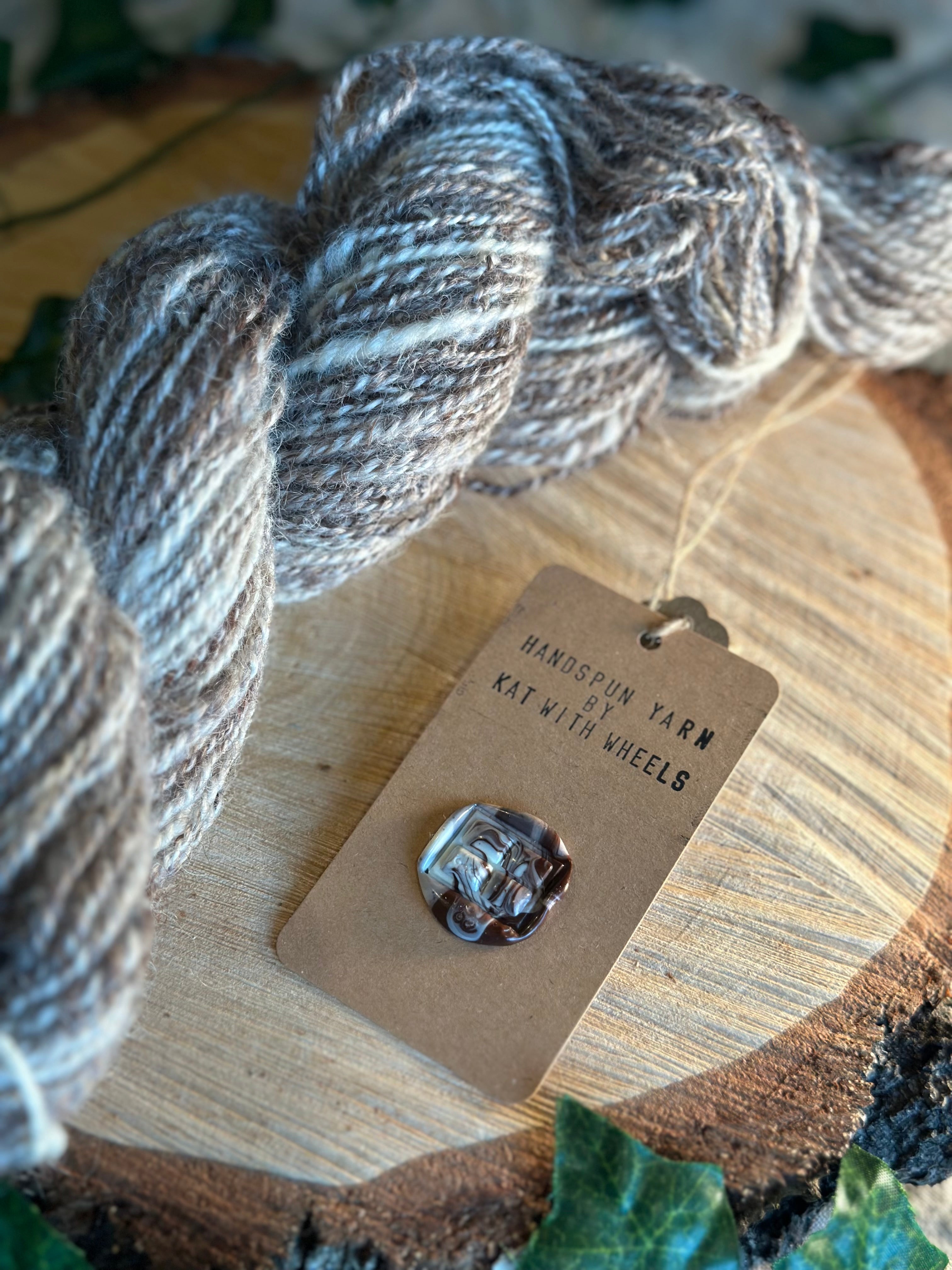 Milka and George - Hand-spun DK alpaca and wool yarn 100g 115m