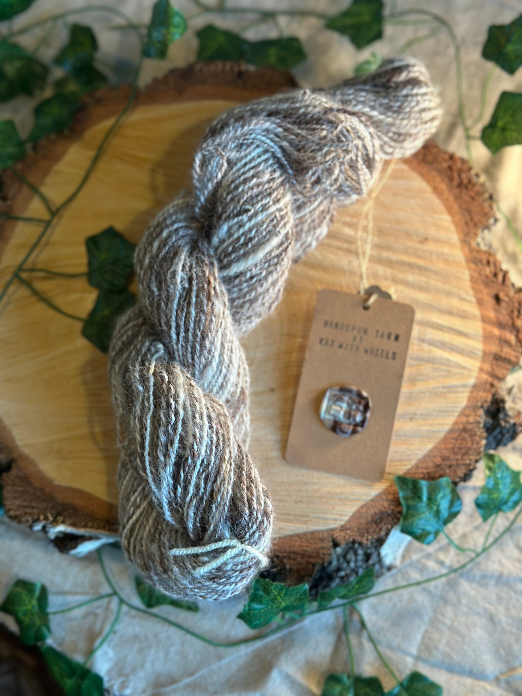 Milka and George - Hand-spun DK alpaca and wool yarn 100g 115m