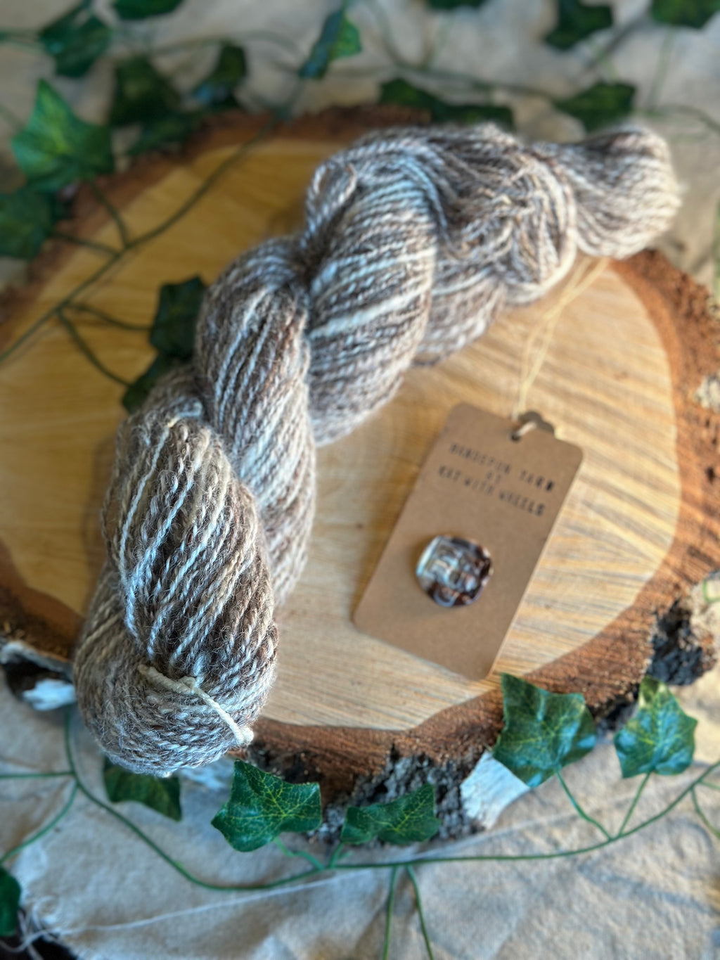 Milka and George - Hand-spun DK alpaca and wool yarn 100g 115m